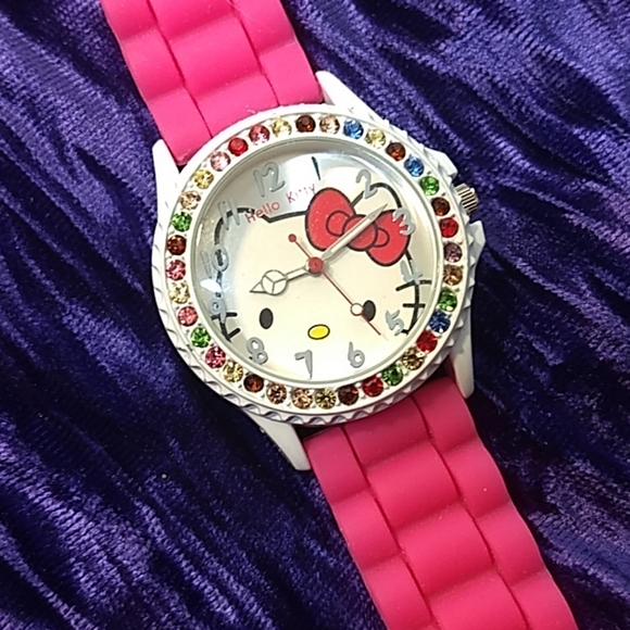 Hello Kitty Face Watch - Picture 3 of 3